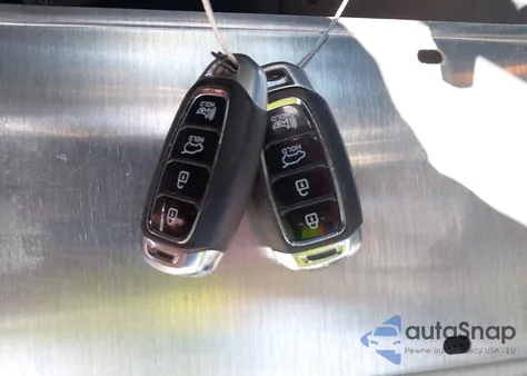 2018 Hyundai Kona Limited из США, поврежденный, VIN KM8K33A52JU098658